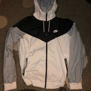 Nike men’s Windbreaker